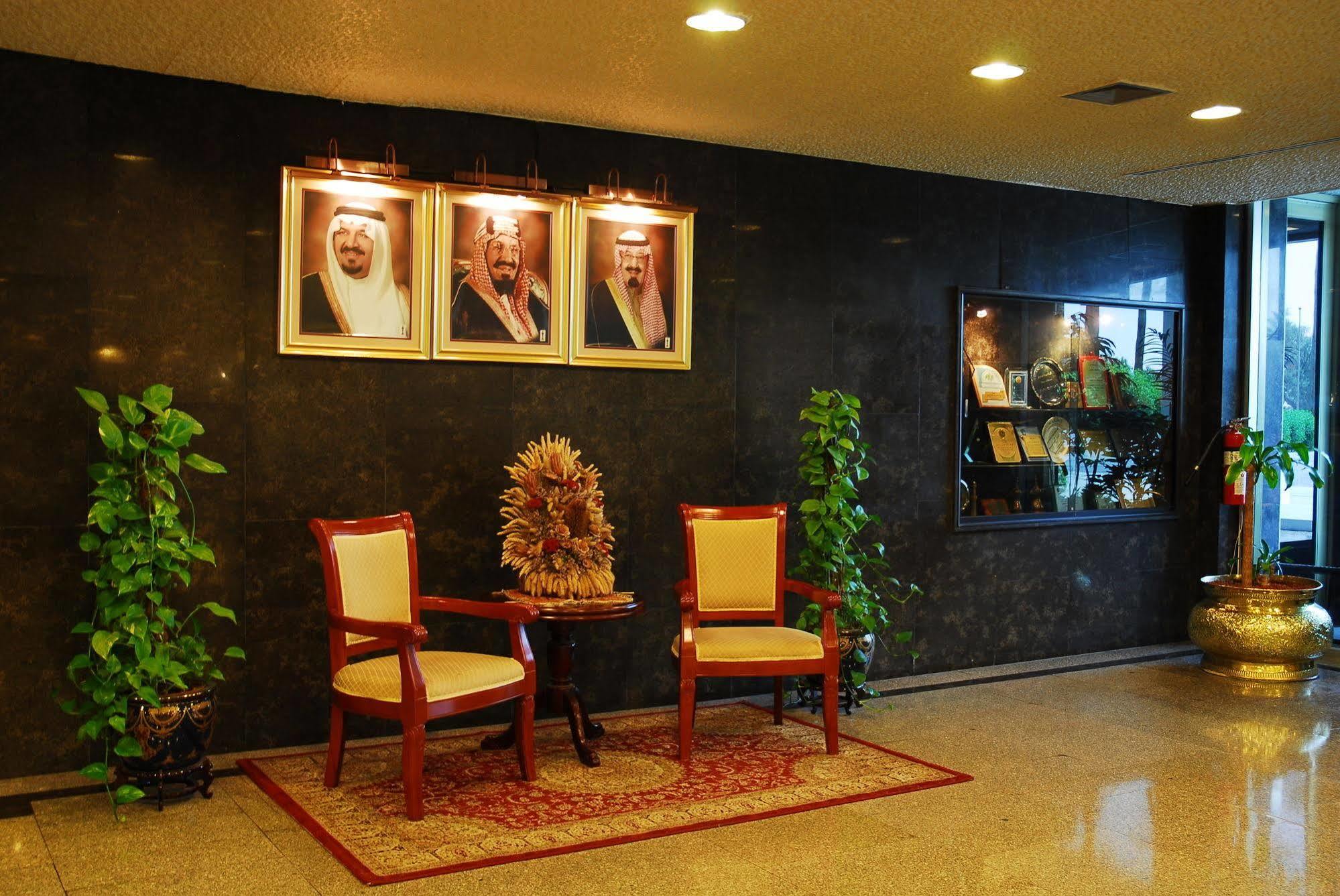 Dhahran International Hotel Buitenkant foto